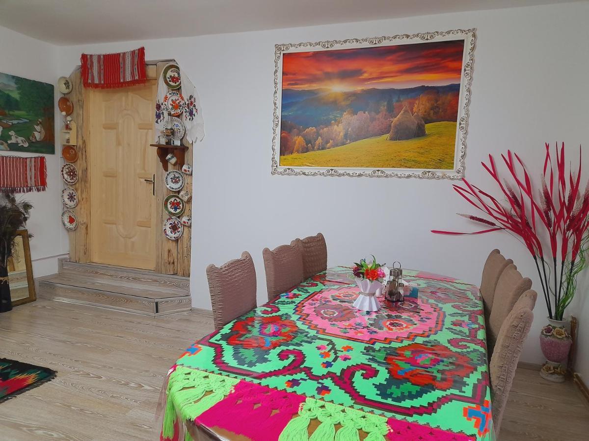 Casa De La Ferma Mariuca Villa Berbesti Dış mekan fotoğraf